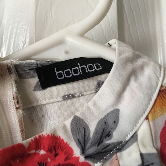 FINAL PRICE! ACT FAST! Boohoo Floral Pleated - Picture 4 of 7